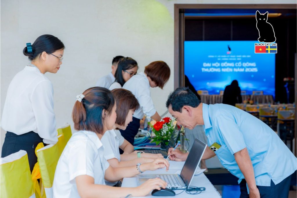 Thủ tục xác nhận cổ đông và phát tài liệu tại Đại hội đồng cổ đông thường niên năm 2025