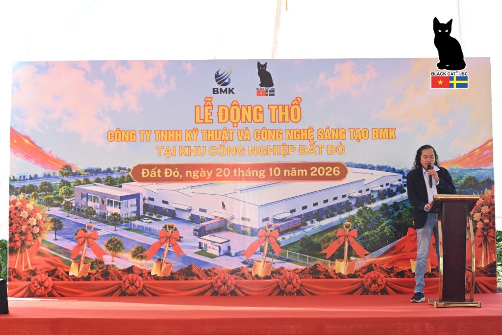 Mr. Ho Minh Kha – Chairman and Director of BMK Innovative Engineering and Technology Company Limited – delivers a speech at the ceremony.